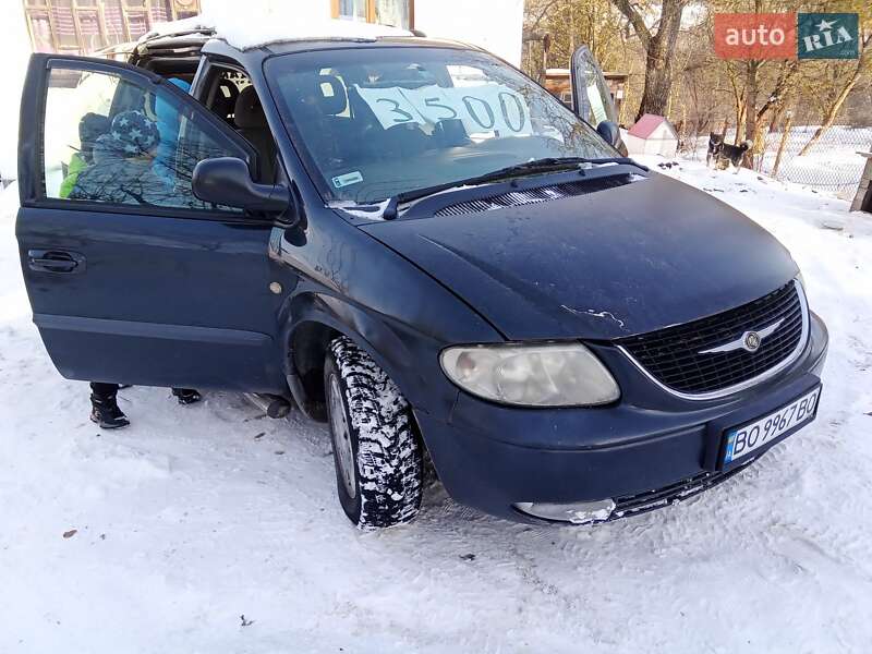 Минивэн Chrysler Voyager 2001 в Кременце