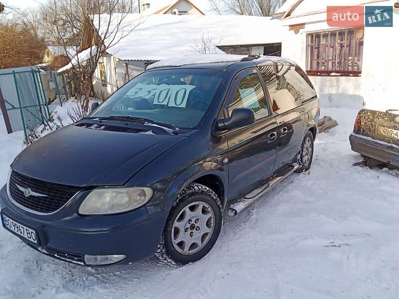 Минивэн Chrysler Voyager 2001 в Кременце