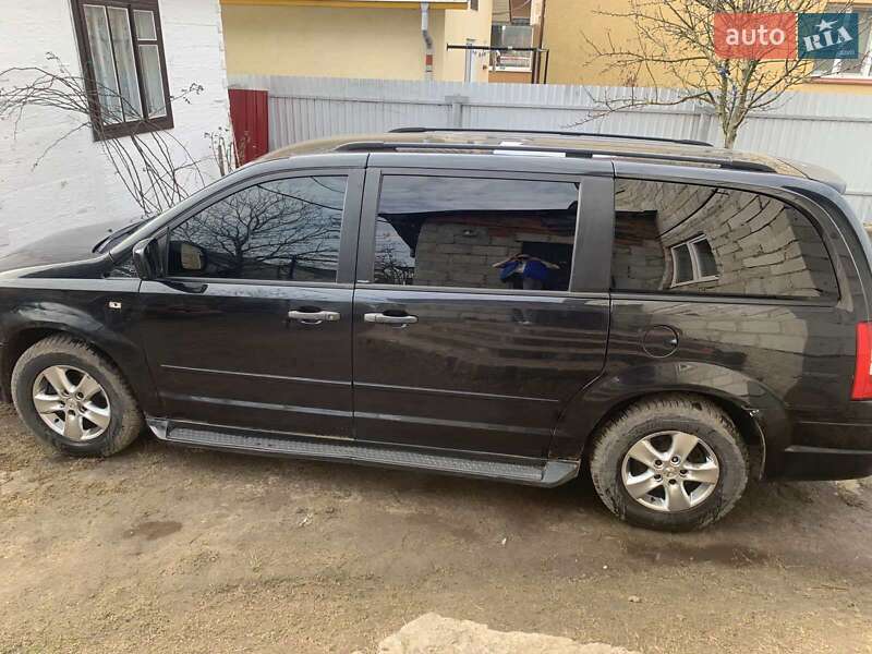 Внедорожник / Кроссовер Chrysler Voyager 2008 в Хмельницком