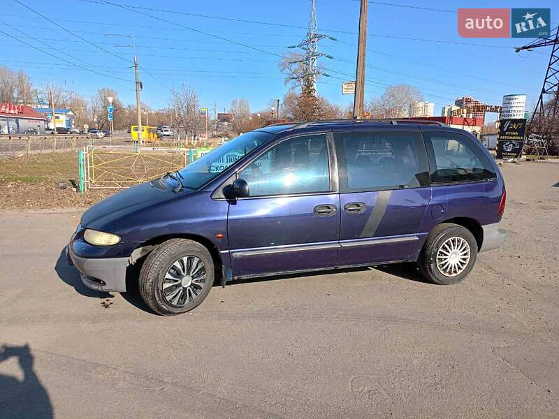 Минивэн Chrysler Voyager 1997 в Киеве фото 7 Минивэн Chrysler Voyager 1997 в Киеве