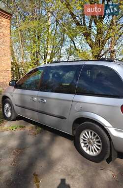 Мінівен Chrysler Voyager 2002 в Звягелі