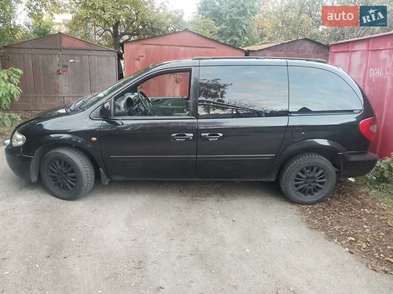 Мінівен Chrysler Voyager 2005 в Білій Церкві