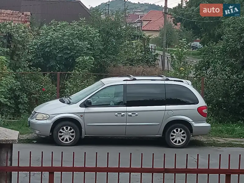 Chrysler Voyager 2003