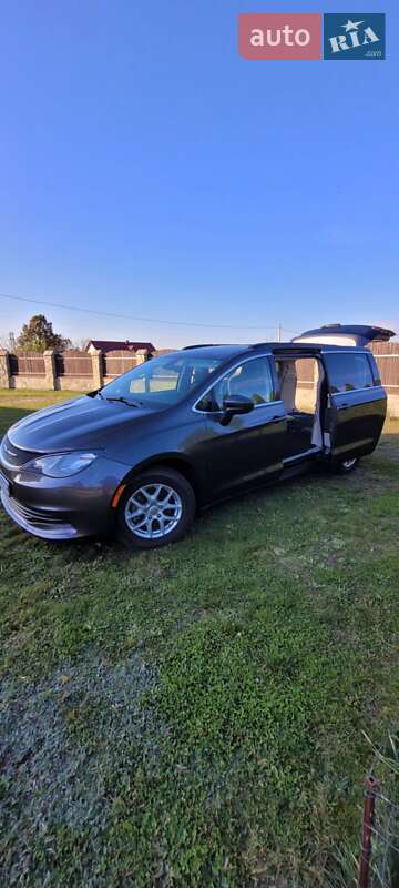 Мінівен Chrysler Voyager 2020 в Яворові