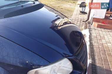 Минивэн Chrysler Voyager 2006 в 