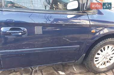 Минивэн Chrysler Voyager 2006 в 