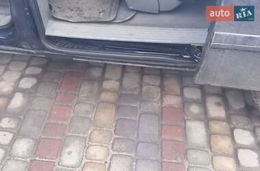 Минивэн Chrysler Voyager 2006 в 