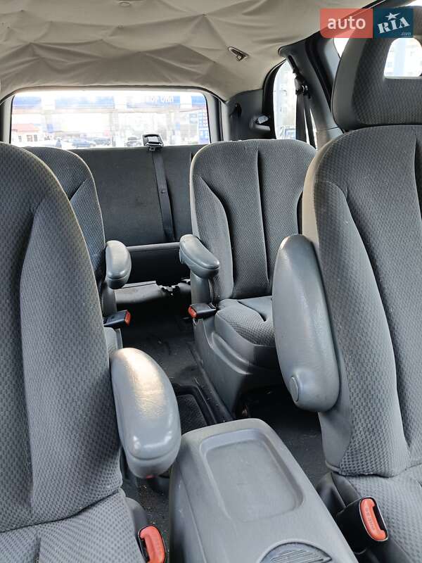 Универсал Chrysler Voyager 2004 в Одессе фото 7 Универсал Chrysler Voyager 2004 в Одессе