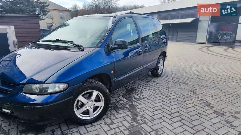 Мінівен Chrysler Voyager 2000 в Немирові
