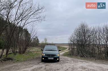 Минивэн Chrysler Voyager 1996 в 