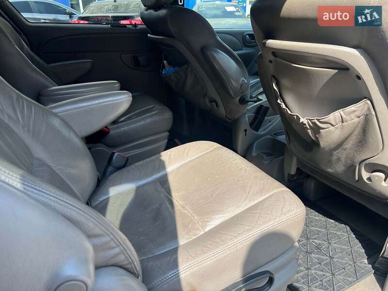 Минивэн Chrysler Voyager 2001 в Одессе