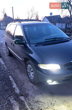 Минивэн Chrysler Voyager 1998 в Кельменцах