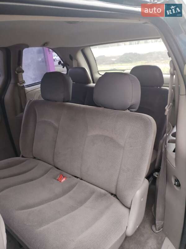 Минивэн Chrysler Voyager 2001 в Киеве