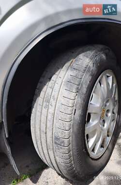 Минивэн Chrysler Voyager 2005 в 