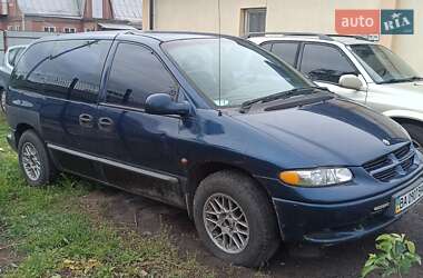 Минивэн Chrysler Voyager 1998 в 