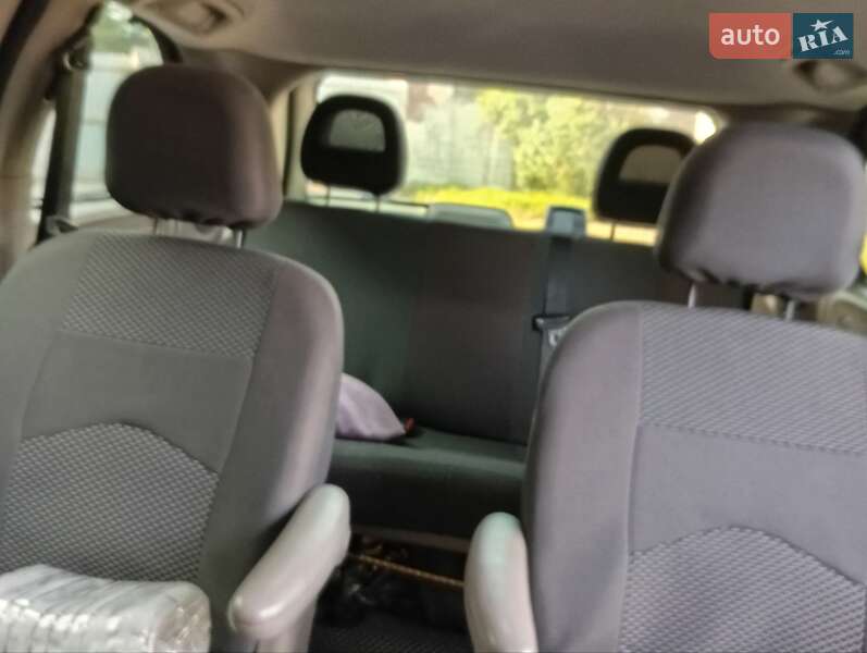 Минивэн Chrysler Voyager 2001 в Каменском