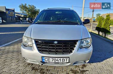 Минивэн Chrysler Voyager 2006 в 