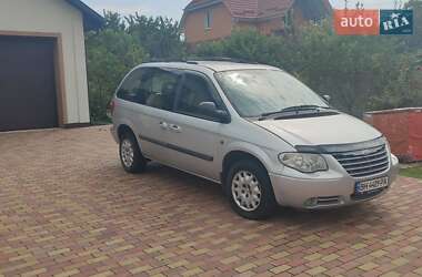 Минивэн Chrysler Voyager 2004 в Луцке