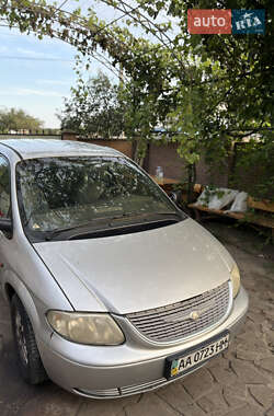 Минивэн Chrysler Voyager 2002 в 