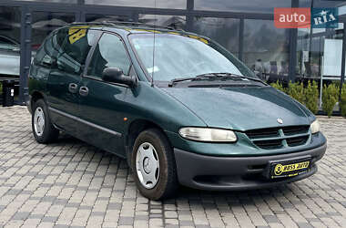 Минивэн Chrysler Voyager 1999 в Мукачево