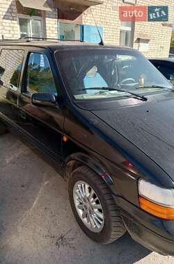 Минивэн Chrysler Voyager 1993 в 