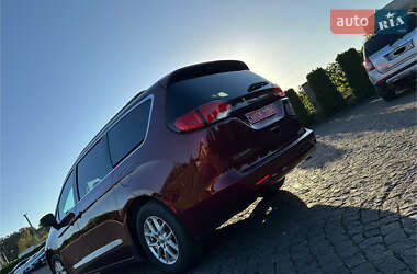 Минивэн Chrysler Voyager 2020 в 