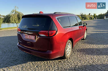 Минивэн Chrysler Voyager 2020 в 