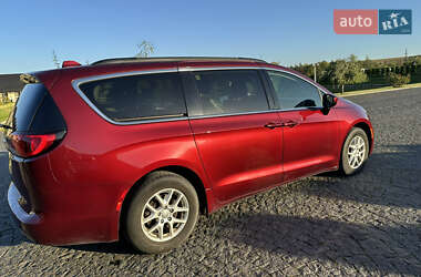 Минивэн Chrysler Voyager 2020 в 