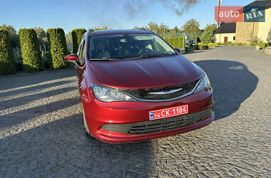 Минивэн Chrysler Voyager 2020 в 
