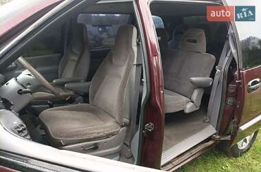 Минивэн Chrysler Voyager 1998 в 