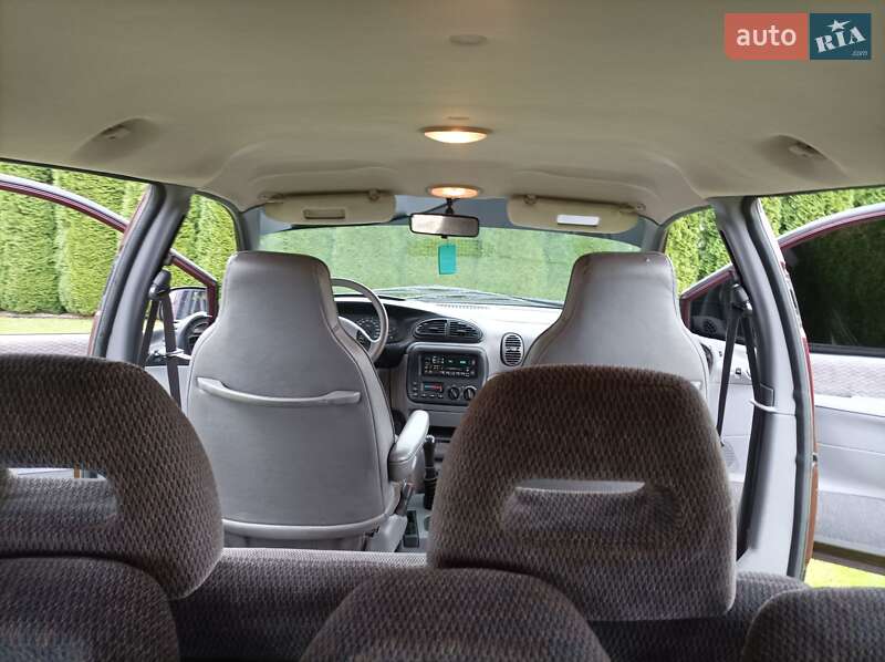 Мінівен Chrysler Voyager 1998 в Судовій Вишні фото 18 Мінівен Chrysler Voyager 1998 в Судовій Вишні