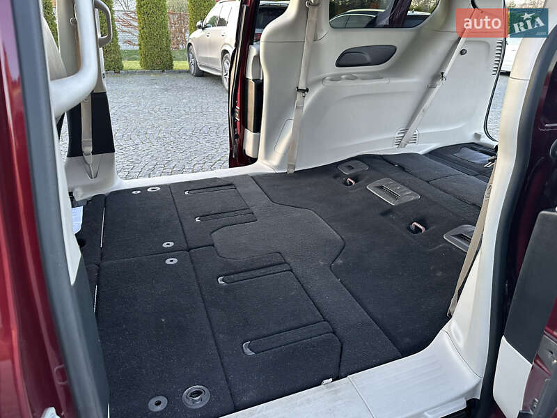 Мінівен Chrysler Voyager 2020 в Жовкві фото 38 Мінівен Chrysler Voyager 2020 в Жовкві