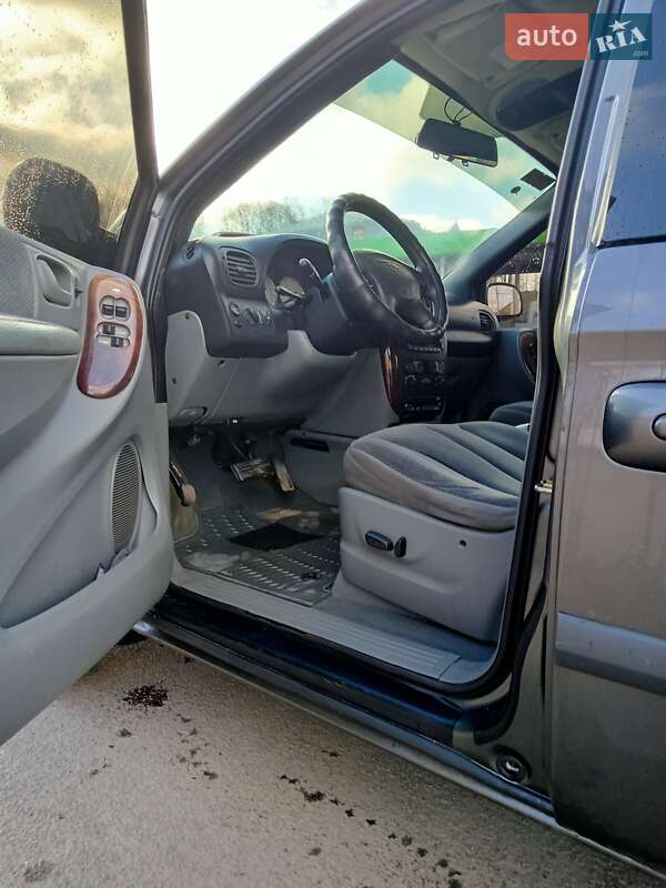 Універсал Chrysler Voyager 2004 в Вінниці