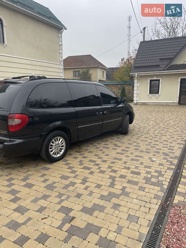 Мінівен Chrysler Voyager 2005 в Могилів-Подільському