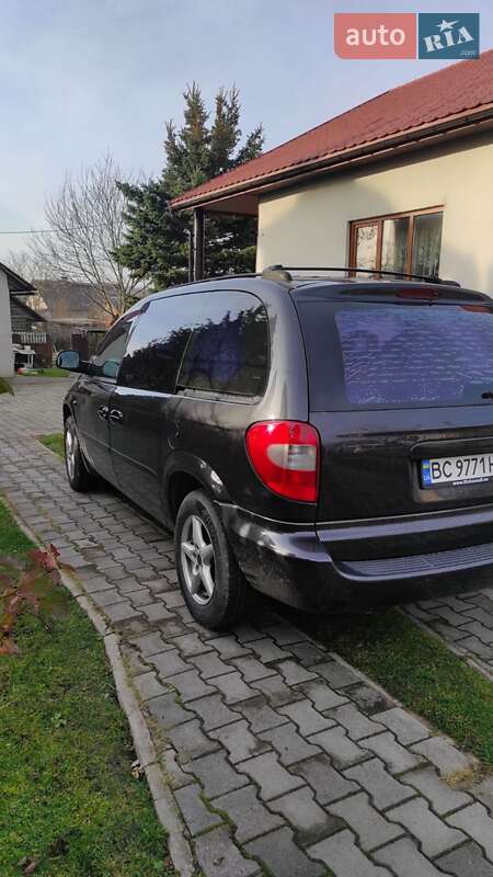 Мінівен Chrysler Voyager 2001 в Рава-Руській