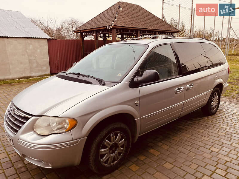 Мінівен Chrysler Voyager 2006 в Житомирі