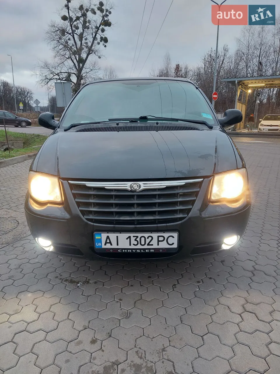 2020 Chrysler Voyager - мініатюра 12