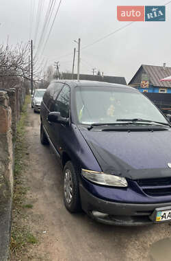 Універсал Chrysler Voyager 1997 в Олевську
