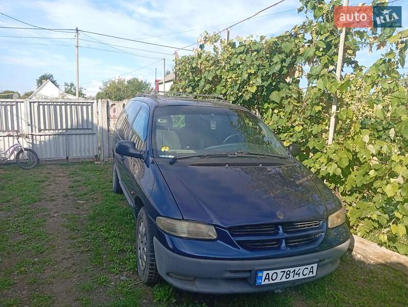 Chrysler Voyager 2001