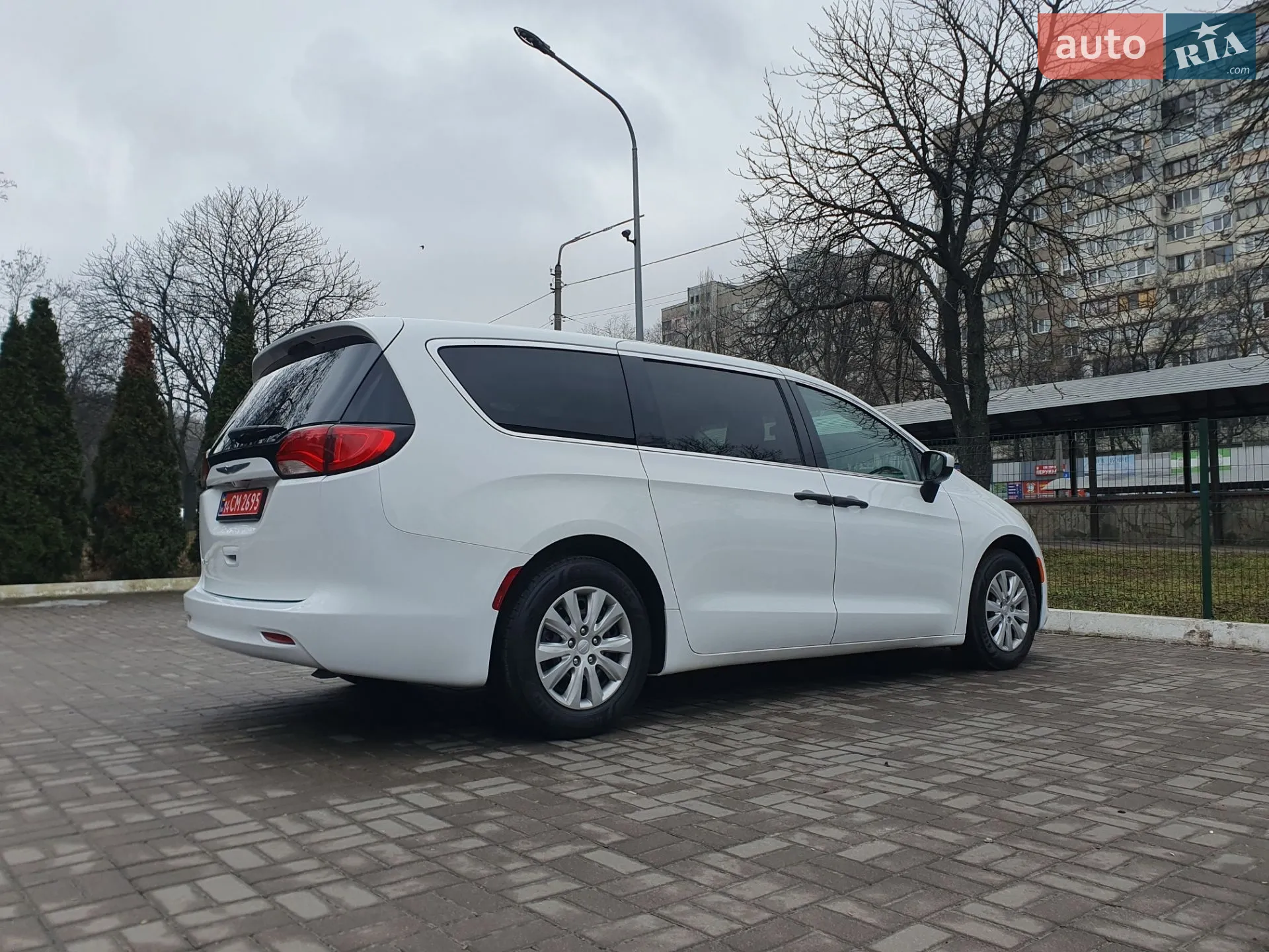 2020 Chrysler Voyager - мініатюра 12