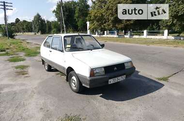 Хэтчбек Citroen AX 1990 в Градижске