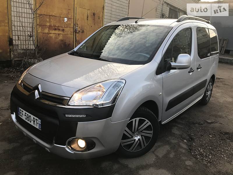 Минивэн Citroen Berlingo 2012 в 