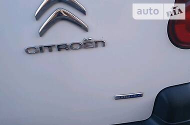 Вантажопасажирський фургон Citroen Berlingo 2015 в 