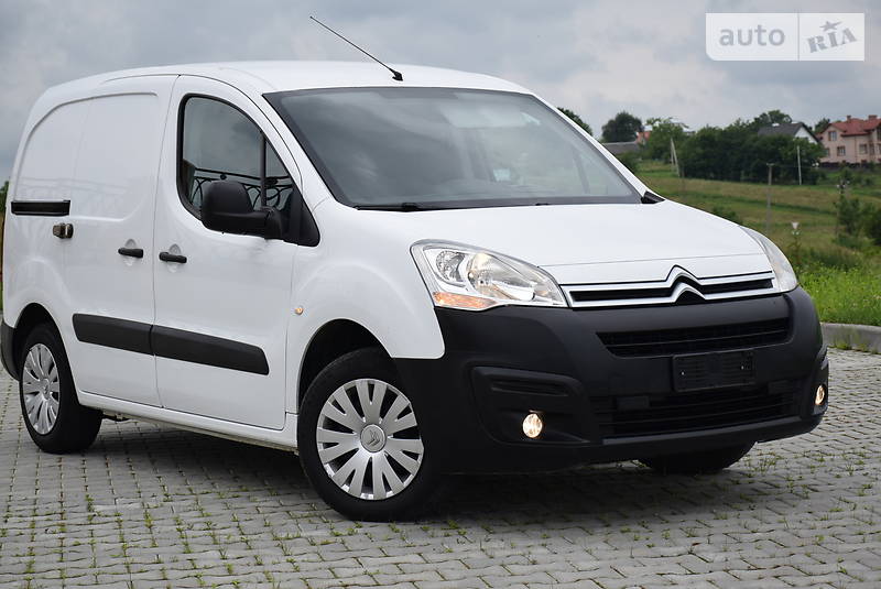 Вантажопасажирський фургон Citroen Berlingo 2015 в Дрогобичі