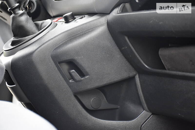 Вантажопасажирський фургон Citroen Berlingo 2015 в Дрогобичі