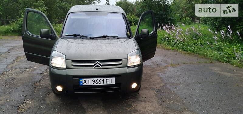 Вантажопасажирський фургон Citroen Berlingo 2005 в Коломиї