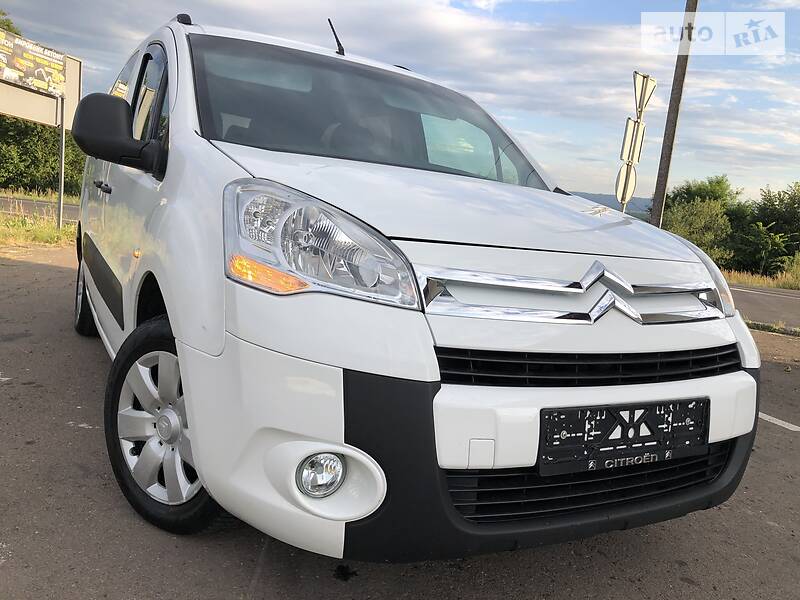 Вантажопасажирський фургон Citroen Berlingo 2011 в Дрогобичі