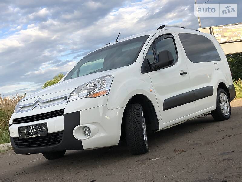 Вантажопасажирський фургон Citroen Berlingo 2011 в Дрогобичі