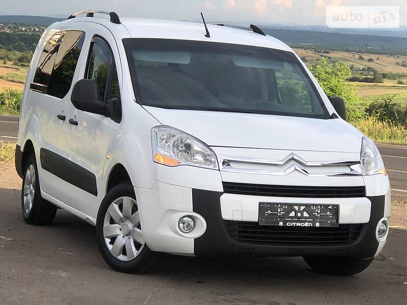 Вантажопасажирський фургон Citroen Berlingo 2011 в Дрогобичі