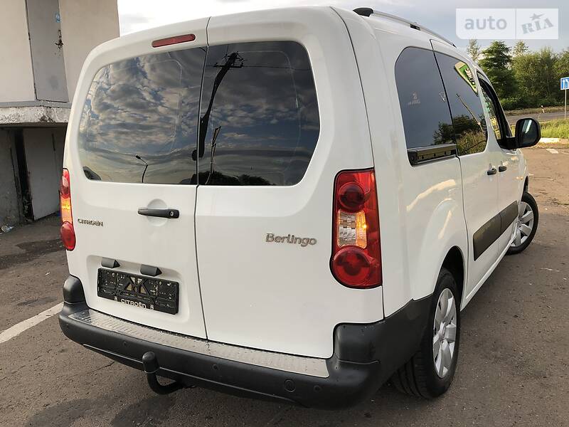 Вантажопасажирський фургон Citroen Berlingo 2011 в Дрогобичі